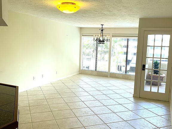 3rd image of 835 S Osprey Ave APT 304