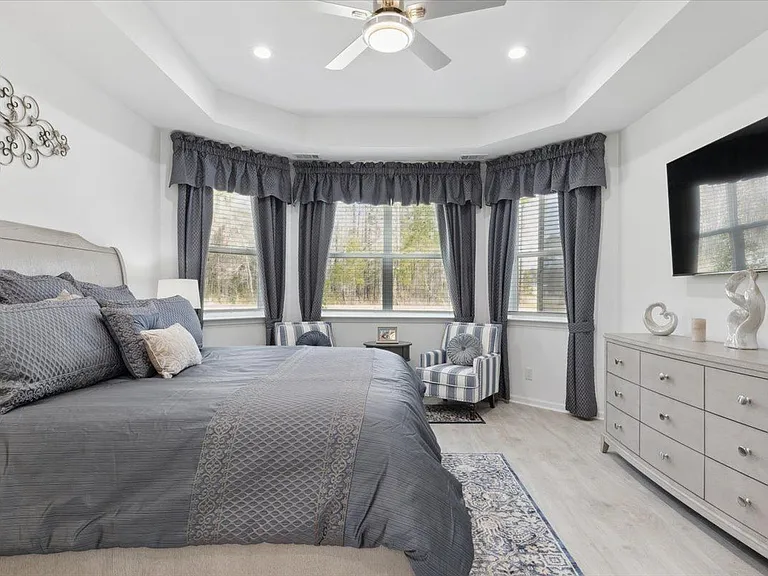 636 Horizon Ct — Photo 22
