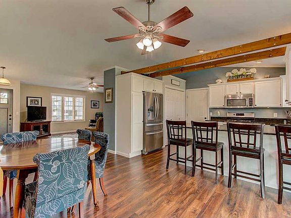 2nd image of 2648 N Wuthering Hills Dr