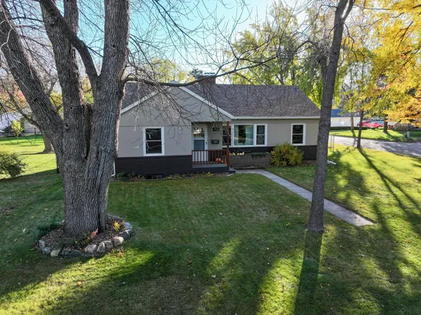 1019 Ash St, Alexandria, MN 56308