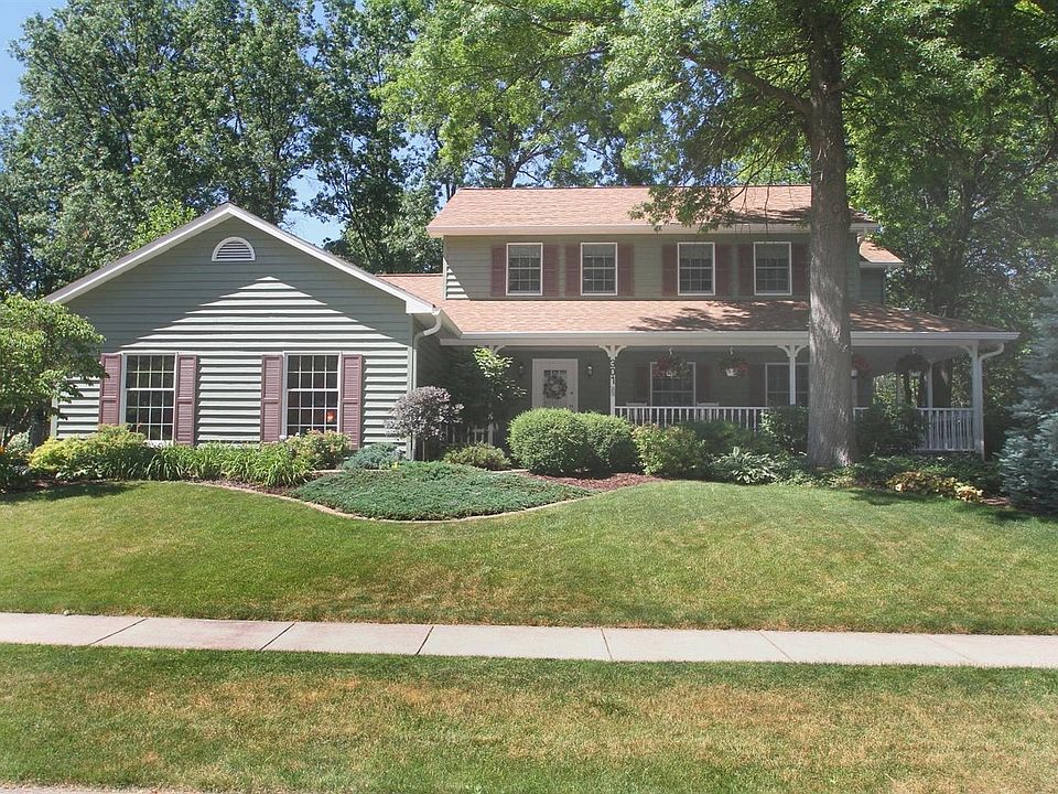 1st image of 301 Andover Dr