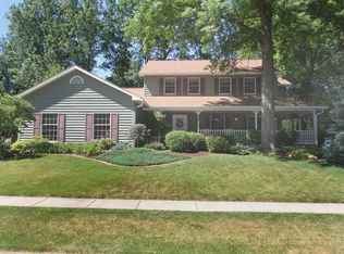 301 Andover Dr, Valparaiso, IN 46383