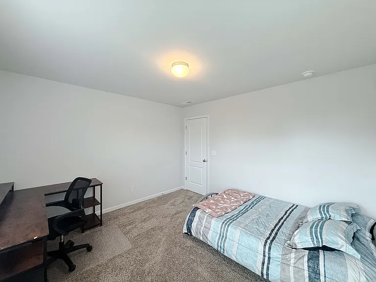 127 Arlington Dr — Photo 14