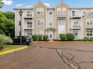 61 Pearl St UNIT 24, Essex Junction, VT 05452