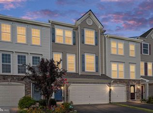 25151 Sweet Myrtle Sq, Aldie, VA 20105
