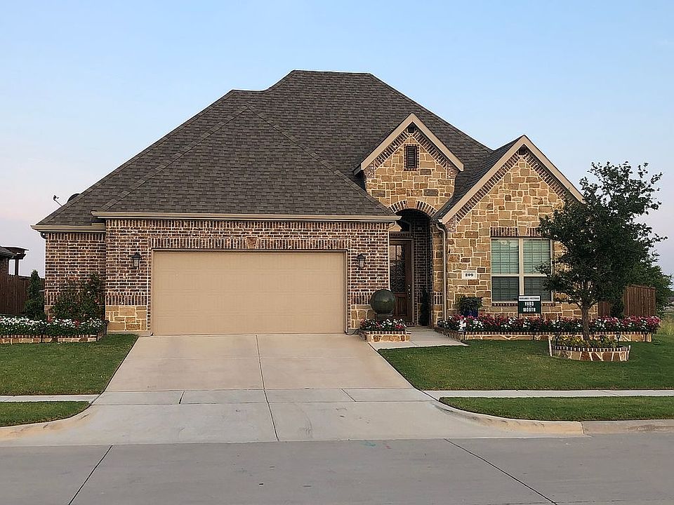 1st image of 209 Pasadena Trl