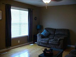 3rd image of 1037 Bobcat Dr