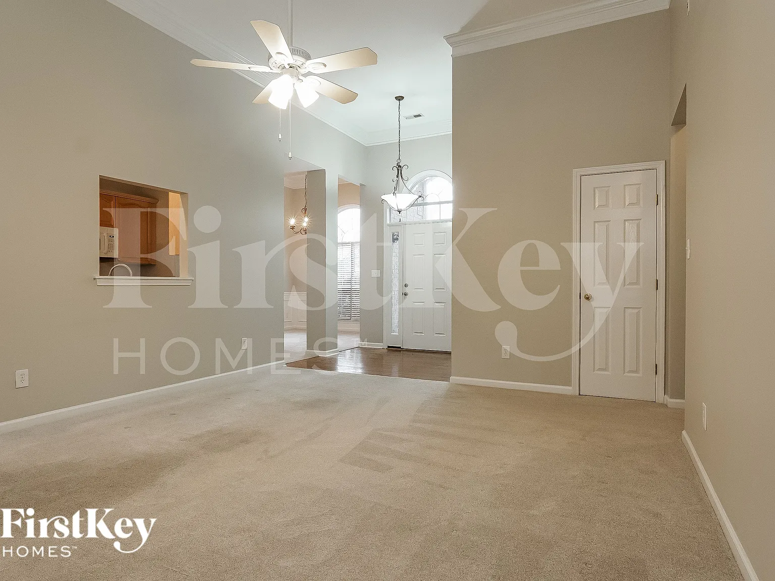 3 bed, 2.0 bath, 1584 sqft, $2,355 — Photo 3