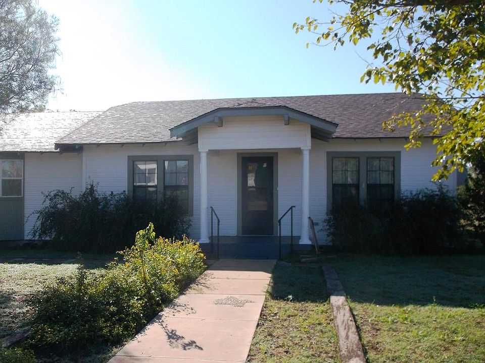 1st image of 805 E 12th St