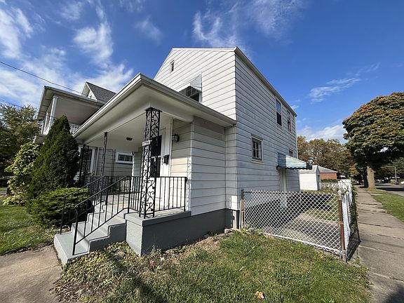 3rd image of 2262 South Ave