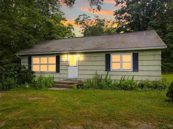 22 Mount Nebo Rd, East Stroudsburg, PA 18301