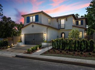 2311 Beverwil Dr, Los Angeles, CA 90034