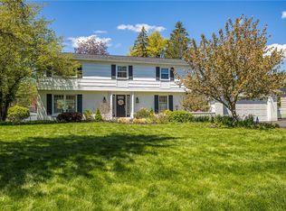12 Van Buren Rd, Pittsford, NY 14534