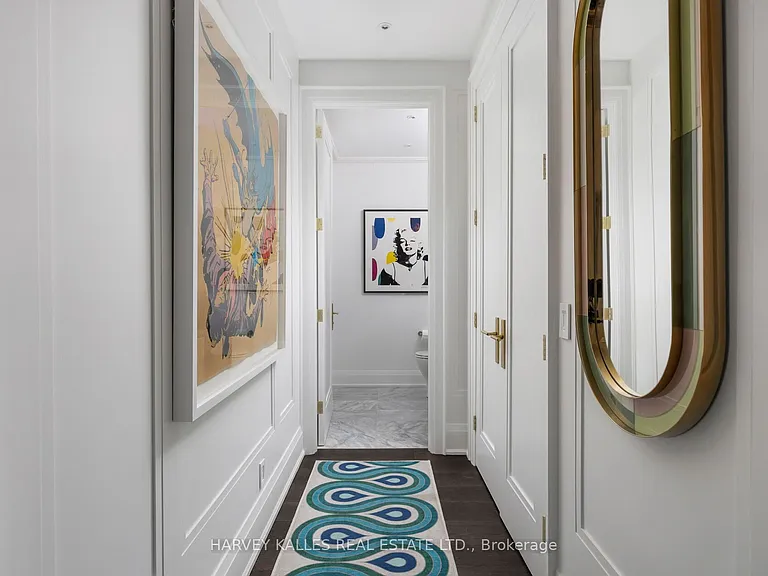 151 Avenue Rd #805 — Photo 37