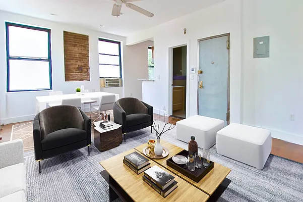 Rented by Platinum Properties | media 16