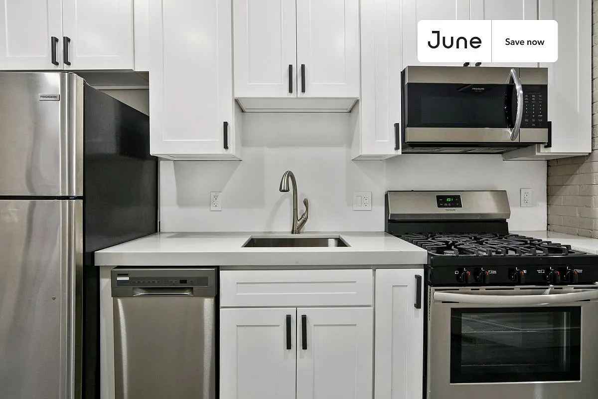 1 bedroom in North End on a flexible lease #538 — Photo 3
