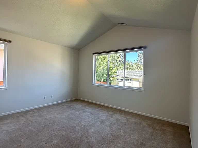 63351 Lamoine Ln — Photo 15