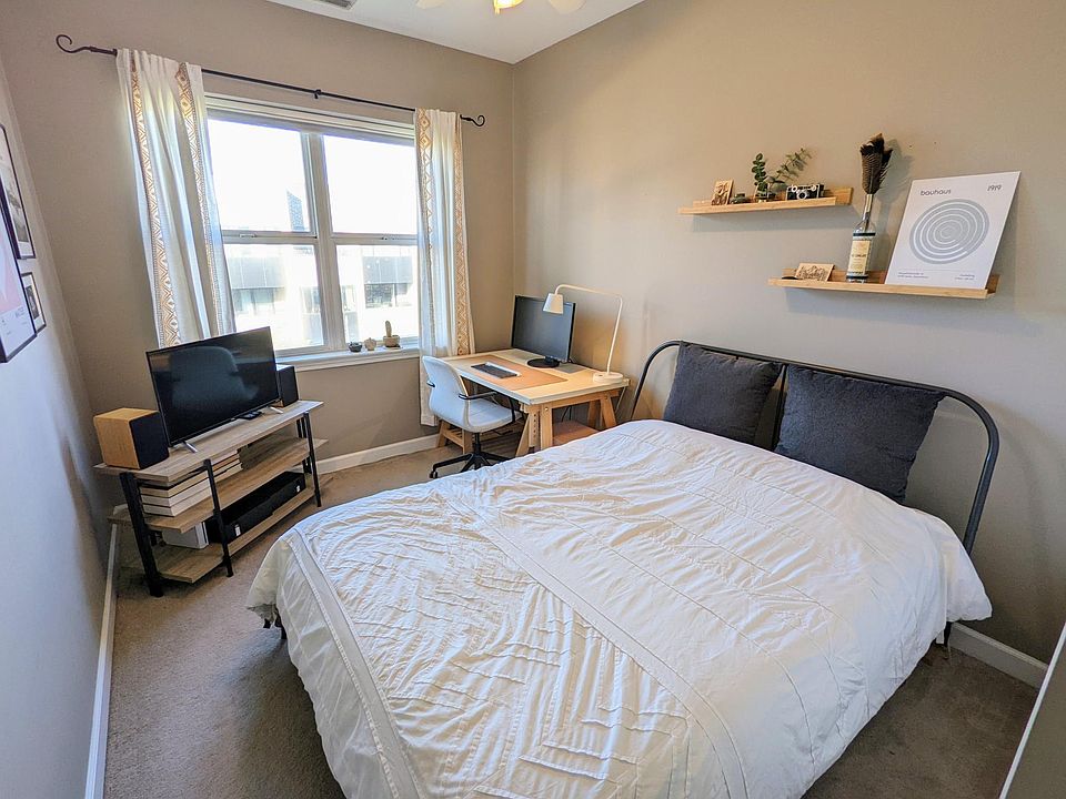1st image of 2358 W Bloomingdale Ave APT 4W