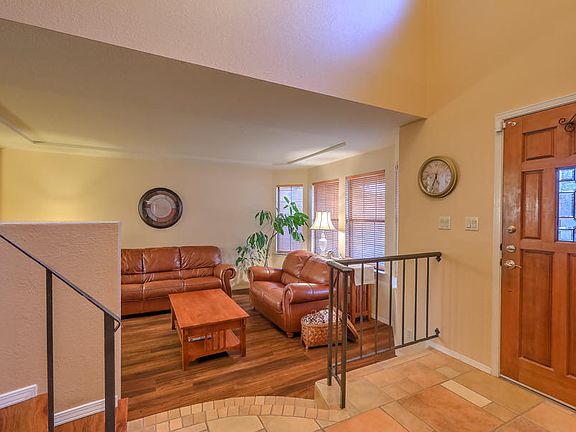 3rd image of 5712 Nugget Ct NE