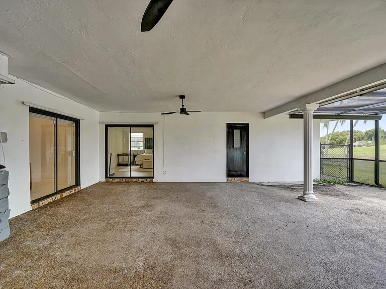3630 N 55th Ave — Photo 51