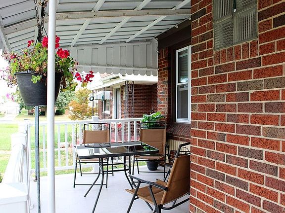3rd image of 81 Donald Dr