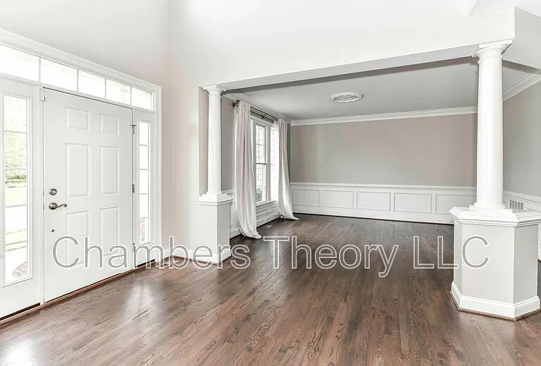 1840 Mamie Dyer Ln — Photo 8