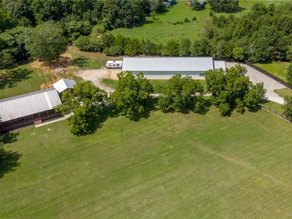 349 Fort Lamar Rd, Commerce, GA 30530