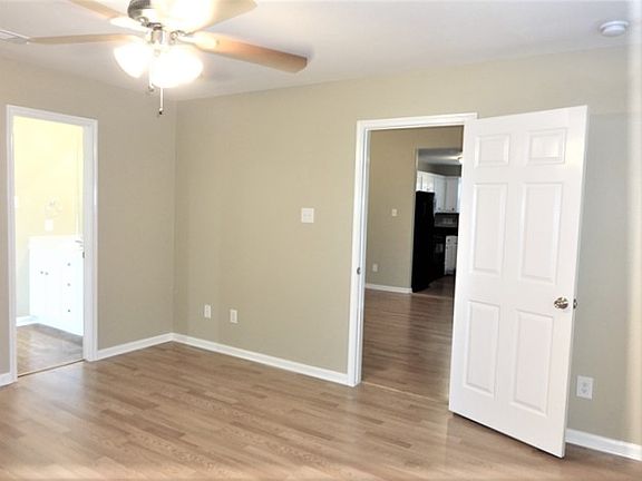 5th image of 4219 Fielder Green Ln