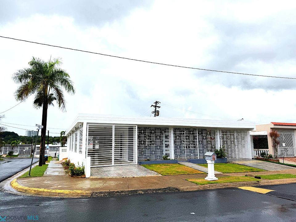 1st image of F 1 Urbanizacion Royal Gardens Bayamon