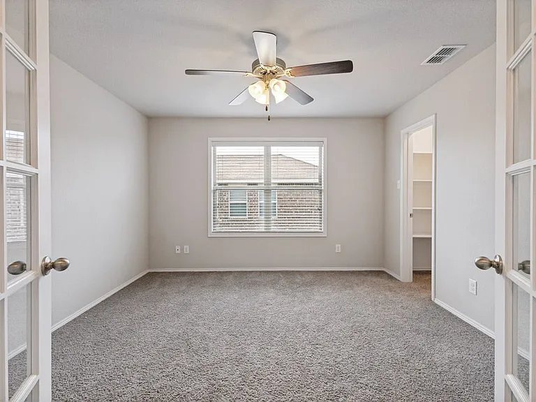 4400 Horsemint Cv — Photo 18