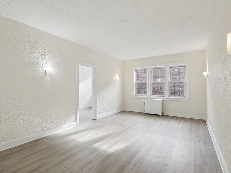 Bayard Manor Apartments — Photo 10