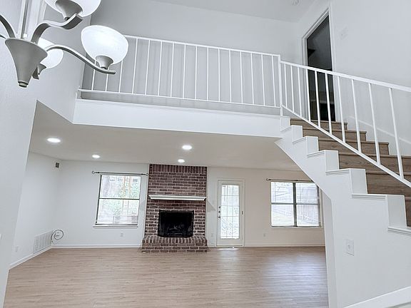 4th image of 12007 Carmel Park Ln
