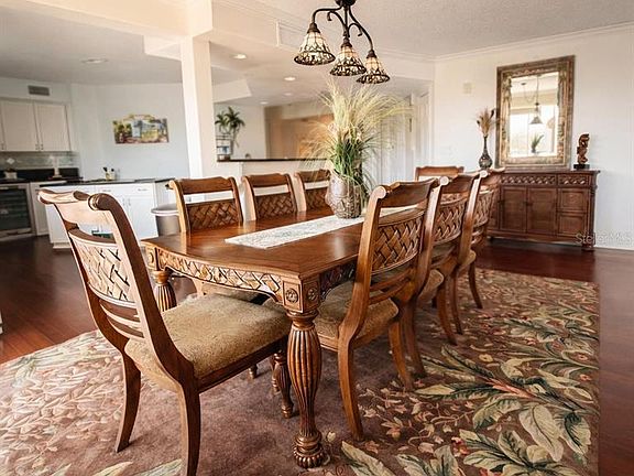 4th image of 420 Harding Ave APT 301