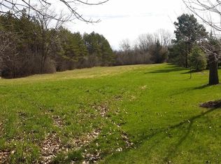 21215 N Hart Rd, Barrington, IL 60010