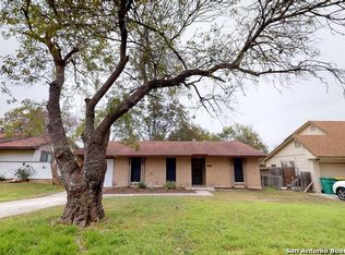 130 Meadow Dr, Converse, TX 78109