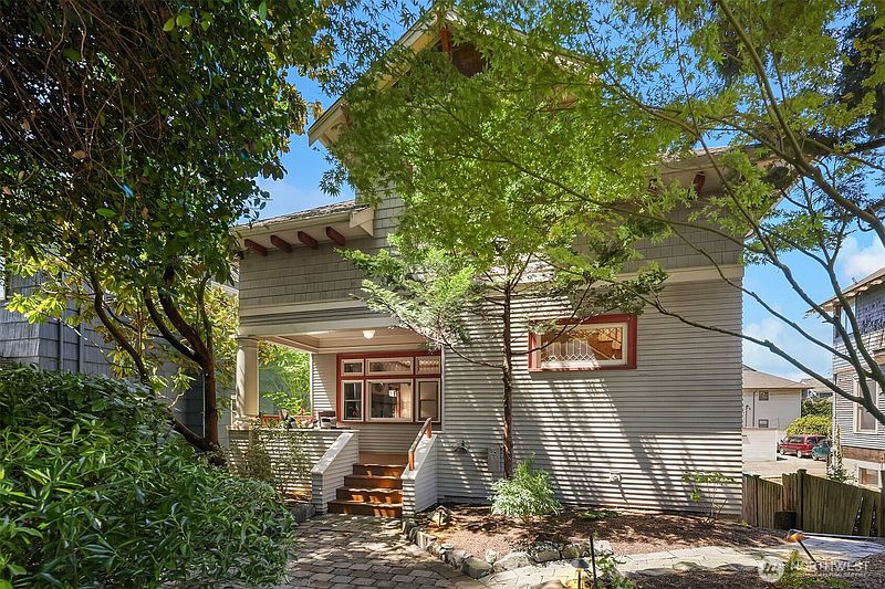 2nd image of 1411 10th Avenue W