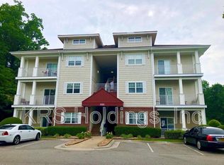 932 Southmoor Dr UNIT 304, Virginia Beach, VA 23455