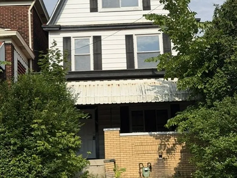 75 Craighead St — Photo 1