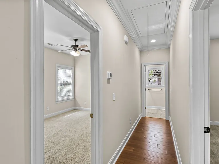 948 Starr Ct — Photo 17
