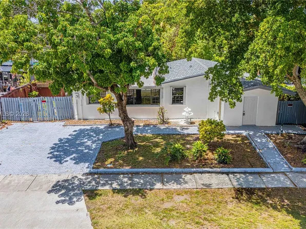 4011 SW 32nd St, West Park, FL 33023