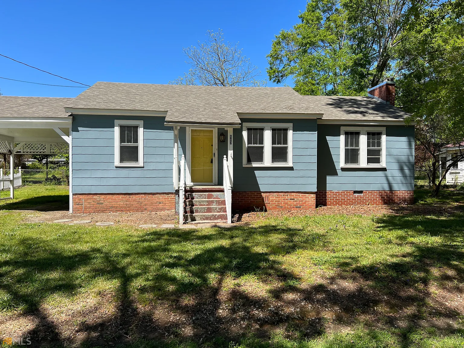 3 bed, 1.5 bath, 1316 sqft, $1,450 — Photo 1