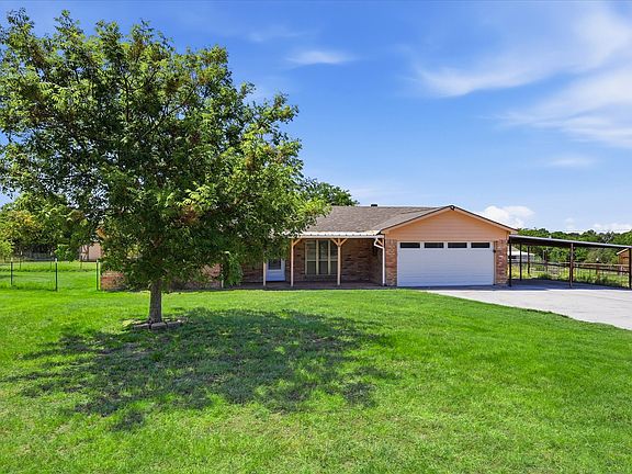 2nd image of 892 Highland Cir