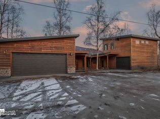 14423 W Lake Ridge Dr, Eagle River, AK 99577