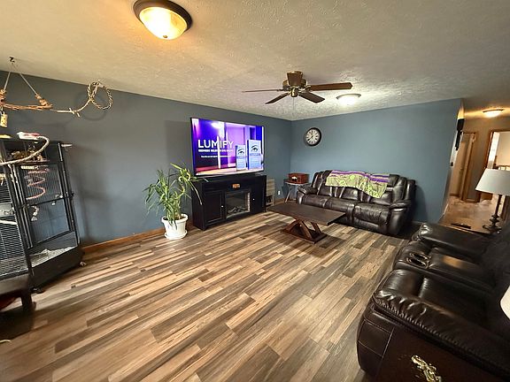 2nd image of 509 Shannon Dr