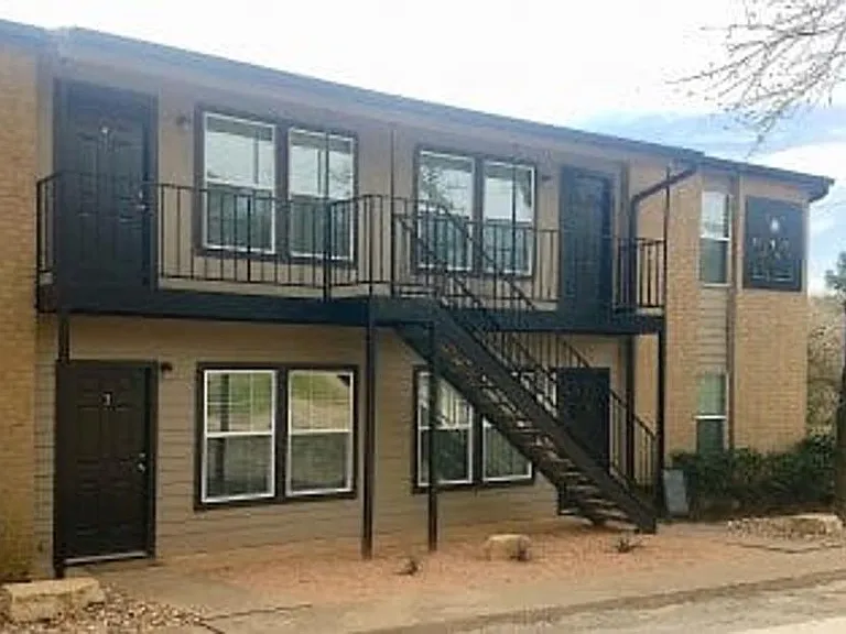 410 Medical Dr — Photo 6