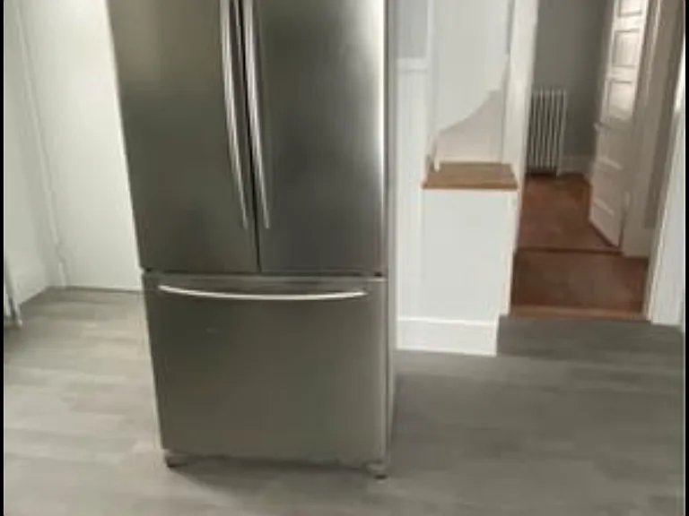 759 Oakland Beach Ave #1 — Photo 9