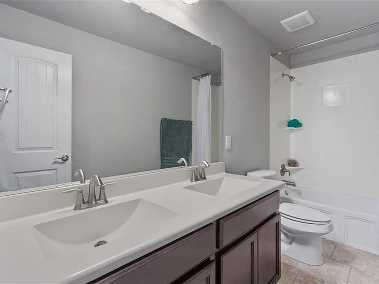 12311 Altamira St — Photo 27