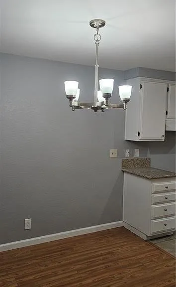 8718 Weybridge Pl — Photo 2
