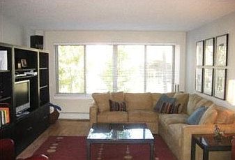 5th image of 2727 W 44th St