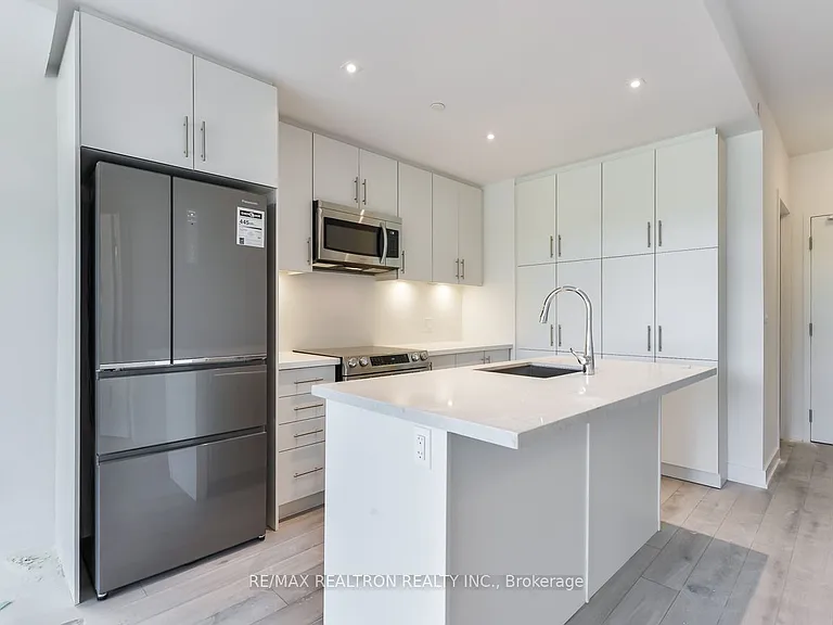 375 Sea Ray Ave #209 — Photo 3